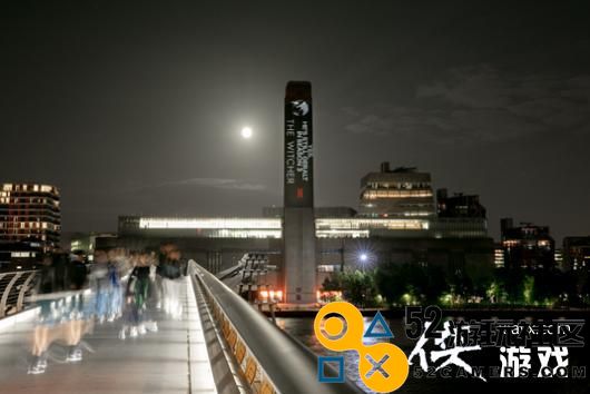 卡维尔离开《巫师》剧组官方提醒：第三季他还在！