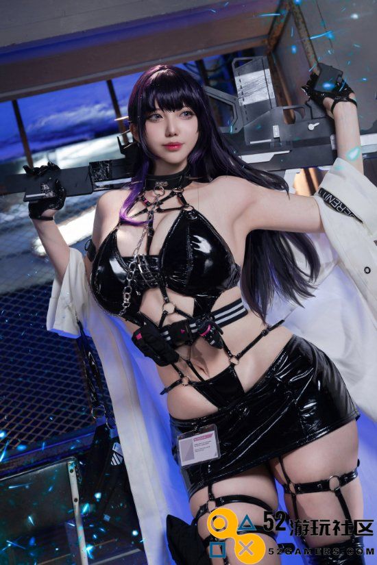 韩女《妮姬：胜利女神》COS：服装还原尽显好身材