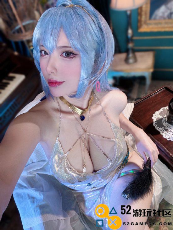 韩女《妮姬：胜利女神》COS：服装还原尽显好身材