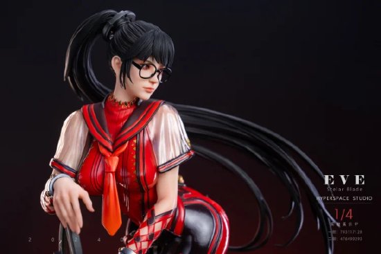 《剑星》新手伊芙办公布：红色紧身衣展现完美身材曲线，引发关注
