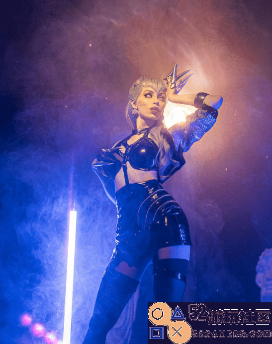 小姐姐精彩COS《无主之地3》莫西：妖艳魅惑完美再现角色魅力