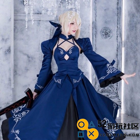 COSPLAY精彩赏析：俄妹化身《Fate》Saber泳装版呆毛王引人注目