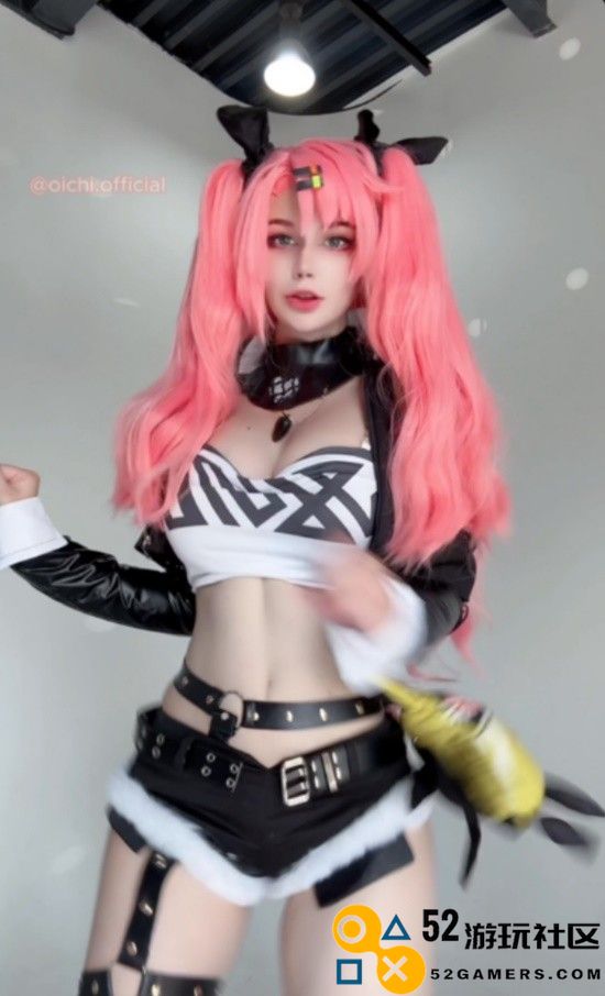 COSPLAY图赏：俄妹完美COS《绝区零》妮可展现纤腰美臀的御姐风采