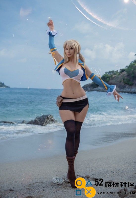 COSPLAY图赏：俄妹完美COS《绝区零》妮可展现纤腰美臀的御姐风采