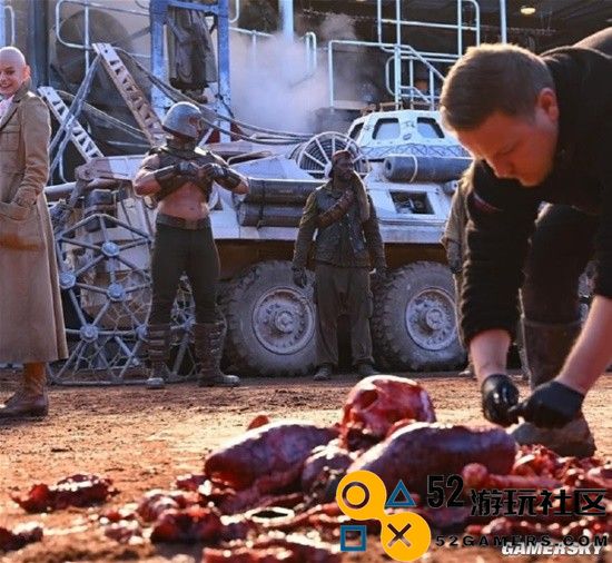 《死侍与金刚狼》新剧照释出：美队再度回归化身霹雳火