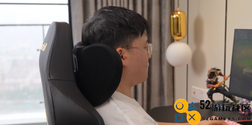 电竞传奇Uzi推荐：傲风M6，重度游戏玩家的舒适电竞椅选择