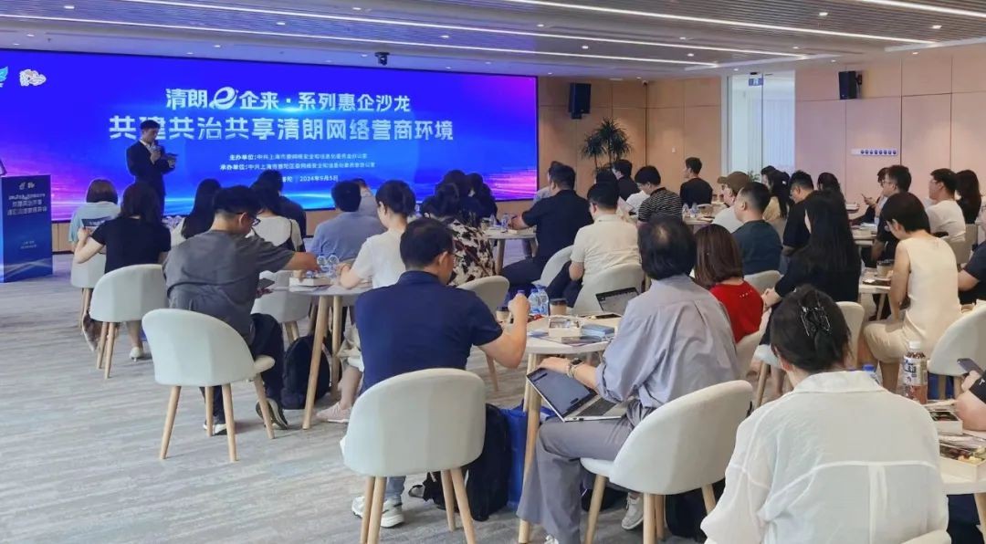 广大码友欢呼，网信办重拳出击，原黑米八封禁背后的真实原因终于揭秘