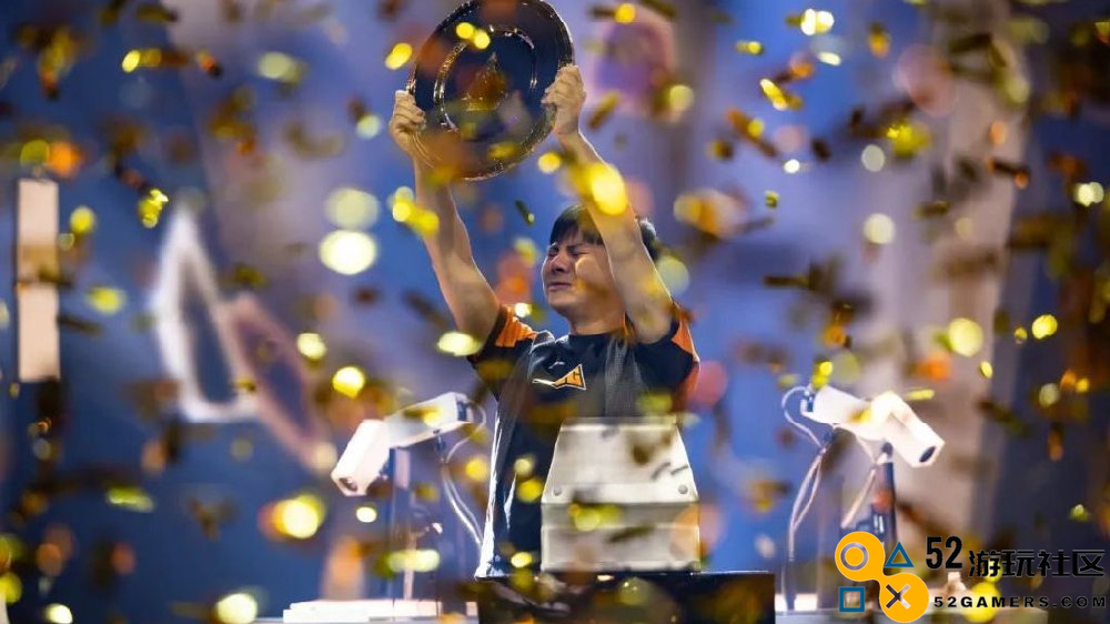 小孩曾卓君夺得《街霸6》世界冠军，立志为中国格斗电竞注入新活力