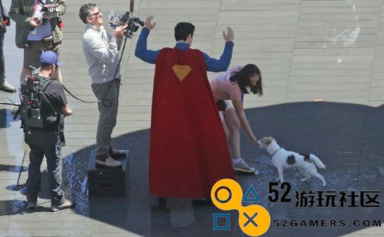 《超人》大量片场照流出!新超人黄色腰带、裤衩外穿