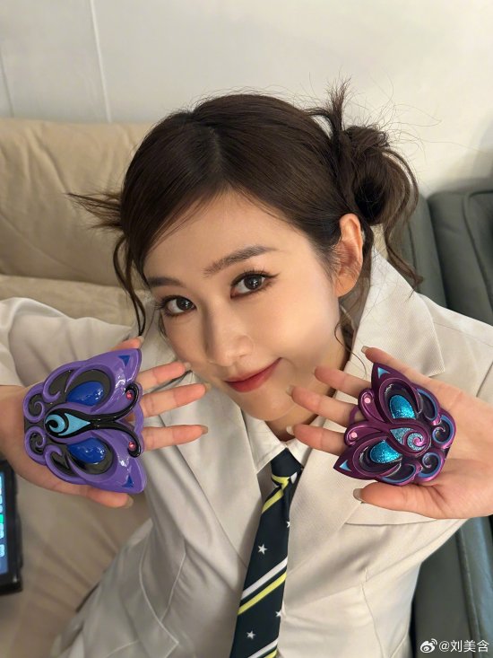 《巴啦啦小魔仙》“严莉莉”COS本体：限定回归！