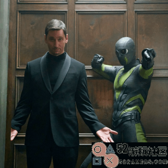 《黑袍纠察队》S4新幕后照：露脸玄色与深海合影