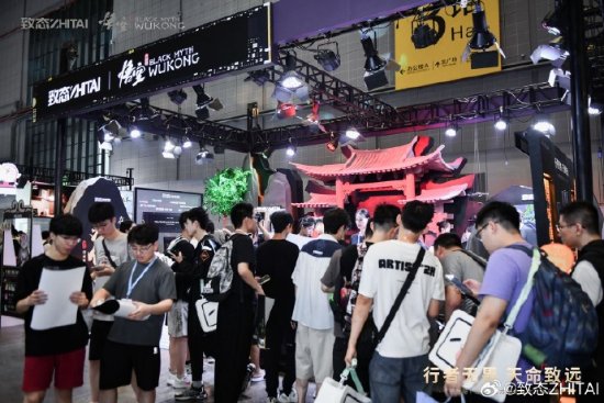 玩家晒《影之刃零》《黑神话》“周边”:都不舍得喝