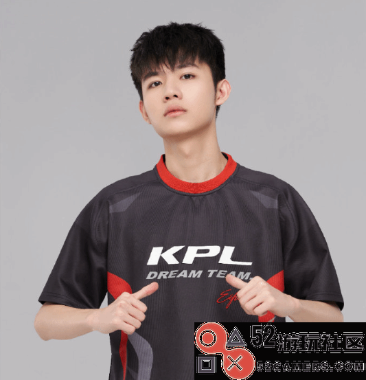 《王者荣耀》职业选手九尾或因手伤暂别赛场：今年结束后将正式退役