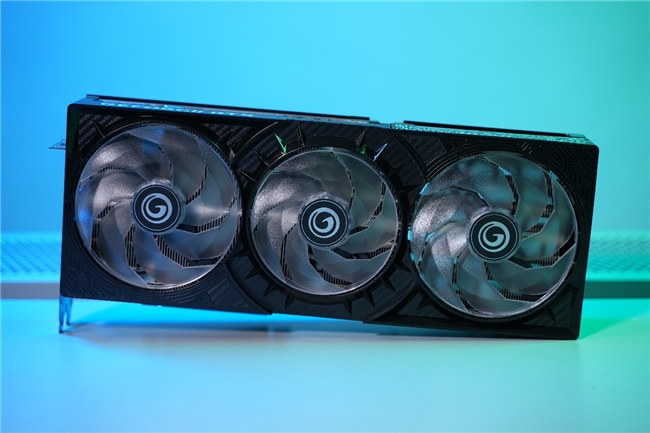 影驰GeForce RTX 5090 D 大将评测：更强悍的AI性能与超快游戏体验