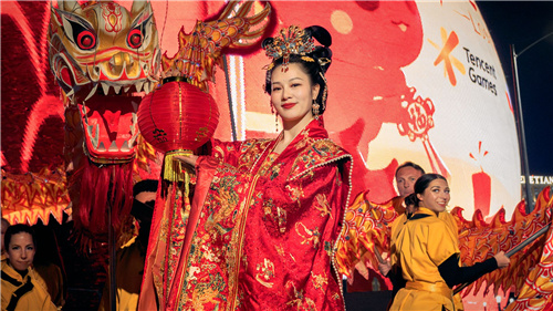 春节档新宠，命运方舟照亮全球最大的“红灯笼”盛典