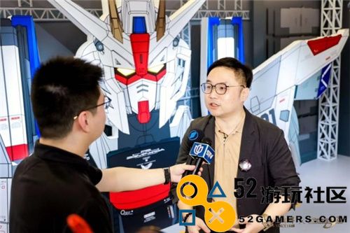 老凤祥焕新潮流，不再“老”的纯黄金高达联名藏品闪耀登场