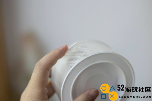 飞利浦Hue电竞桌面：同步音效与灯光，尽享极致氛围体验！