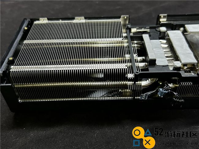 炫酷来袭，耕升 GeForce RTX 5070 Ti 炫光·超 OC带来超高性能