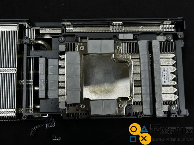 炫酷来袭，耕升 GeForce RTX 5070 Ti 炫光·超 OC带来超高性能
