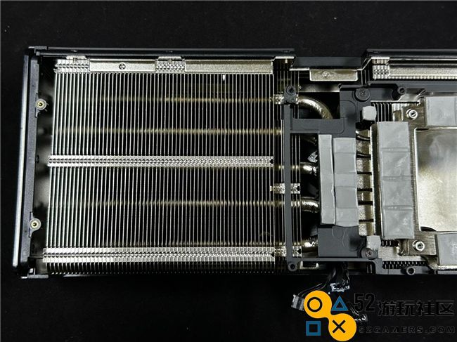 炫酷来袭，耕升 GeForce RTX 5070 Ti 炫光·超 OC带来超高性能