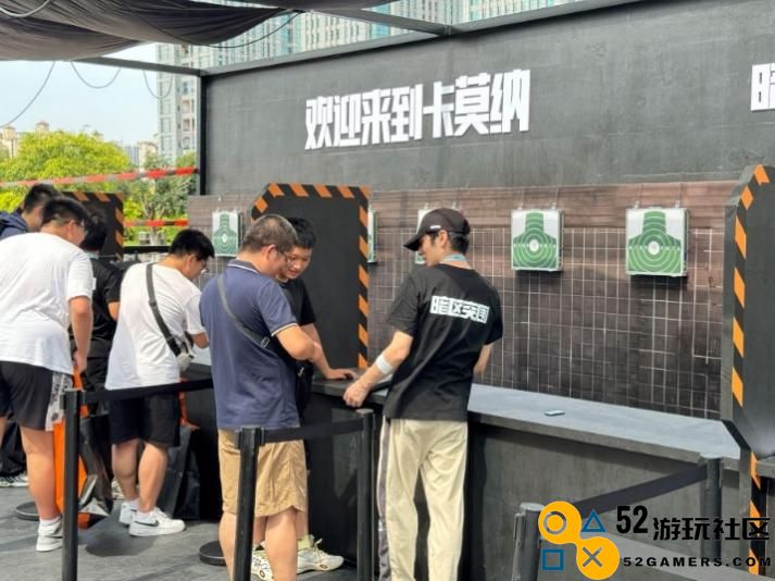 在重庆，我见到了酷暑都盖不住的《暗区突围》玩家