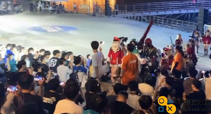 原神独家赞助韩国男团选秀，节目里都是原石，观众：有男Coser吗？