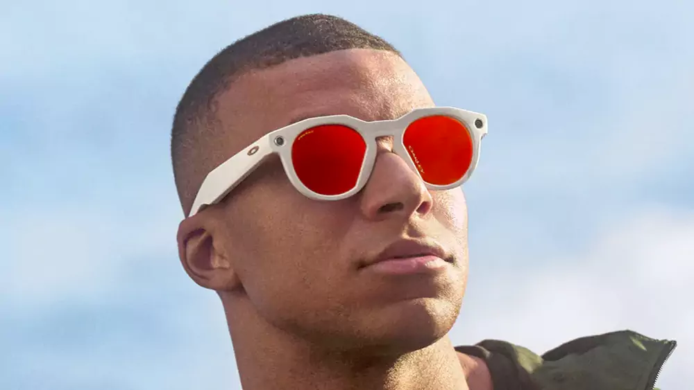 Oakley Meta HSTN 智能眼镜正式发布，续航能力提升至双倍，并支持高达 3K 的视频拍摄功能