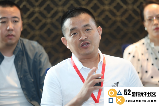 新浪VR高级副总裁吴颜男先生参加中原园林高峰论坛，共同探讨园林行业发展新机遇